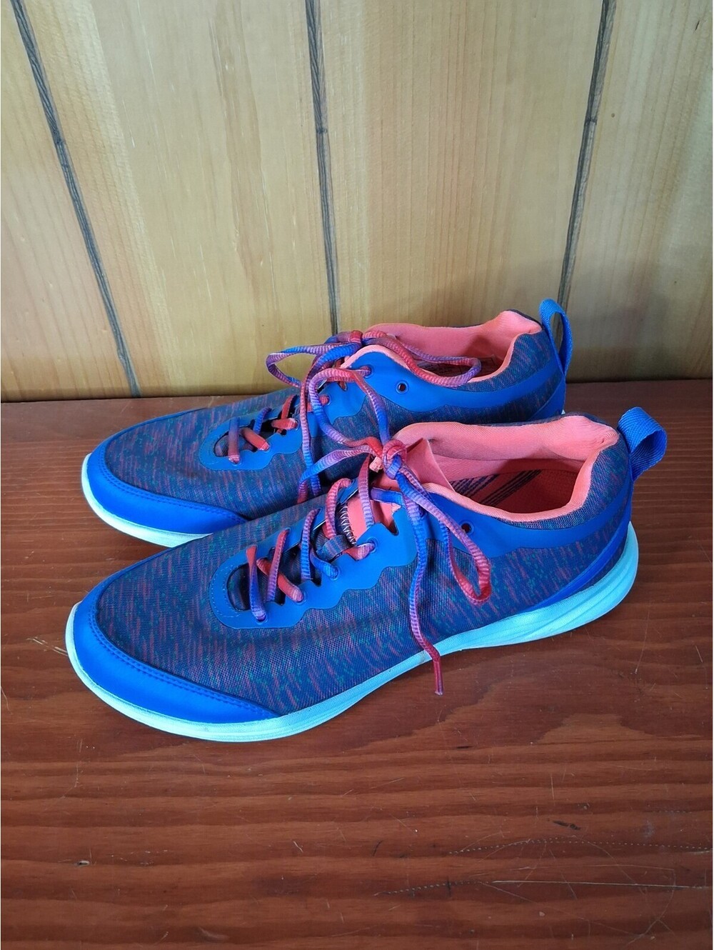 Vionic Women's Athletic Sneakers Size 9.5 Blue Pink Shoes